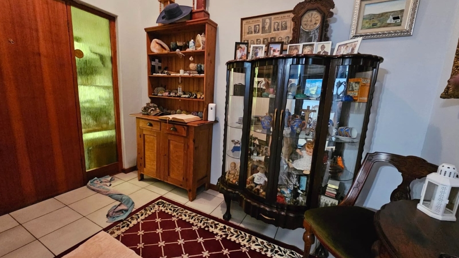 5 Bedroom Property for Sale in Mossel Bay Ext 15 Western Cape